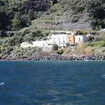 Aeolian Sea House * Santa Marina Salina