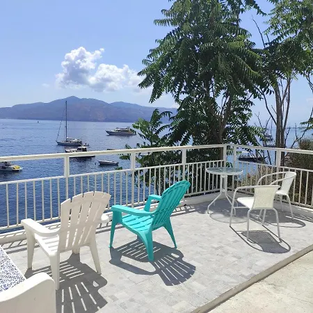 Aeolian Sea House Santa Marina Salina