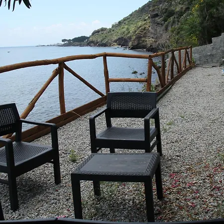 Aeolian Sea House Apartment